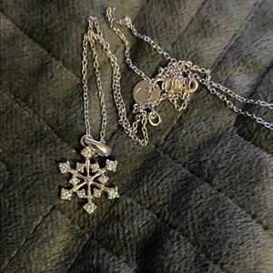 Sterling Silver Snowflake Pendant Necklace